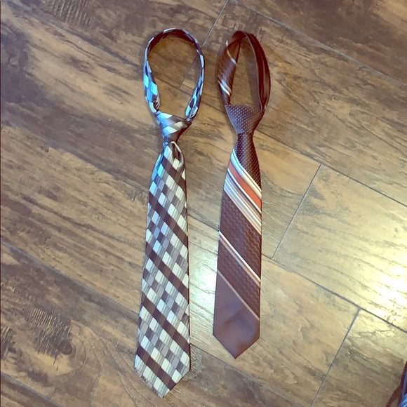 Lot of 2 ties perfect for the office or any event - Picture 1 of 3